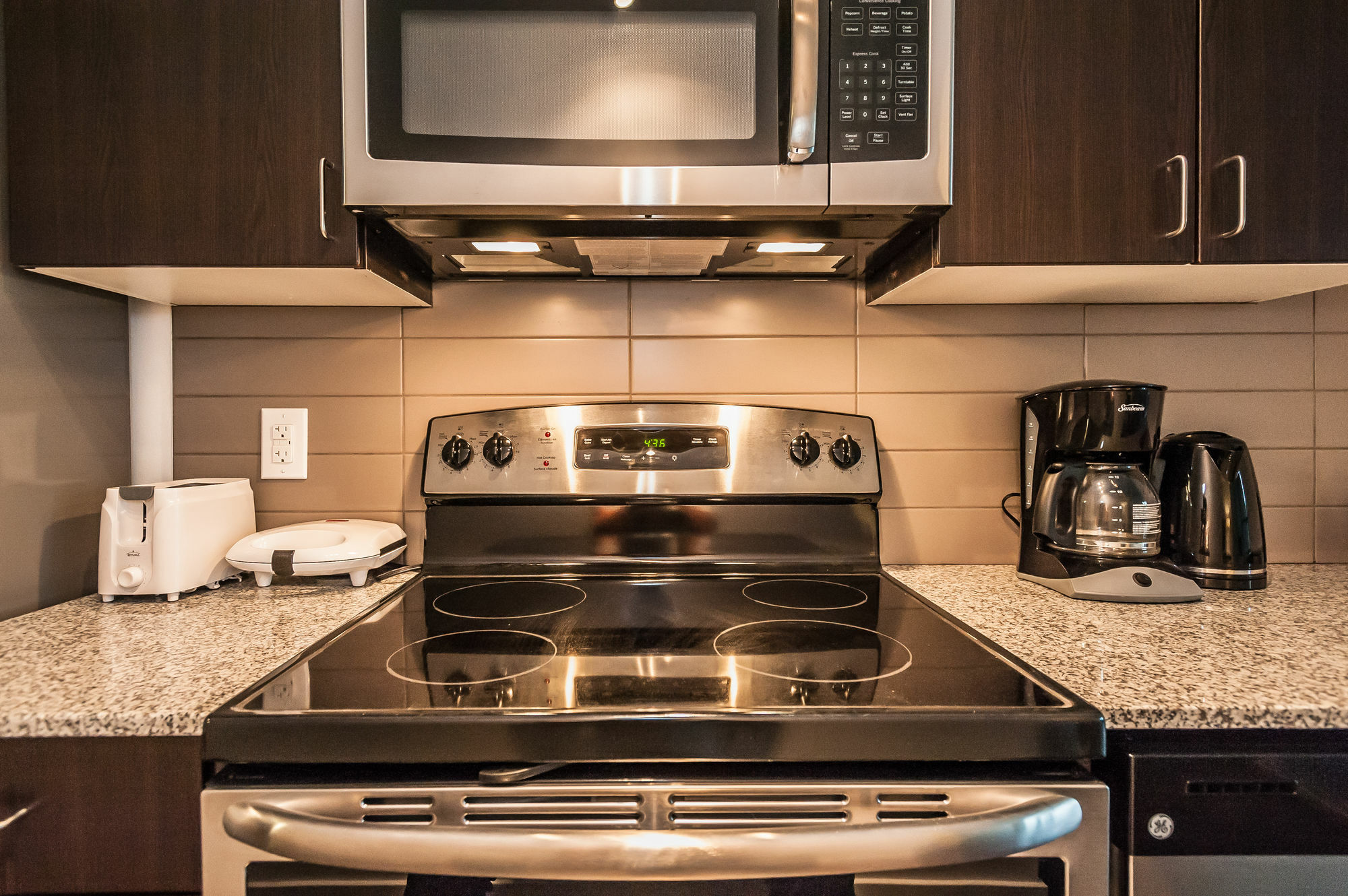 Hotel Life - Fort York Central 4*