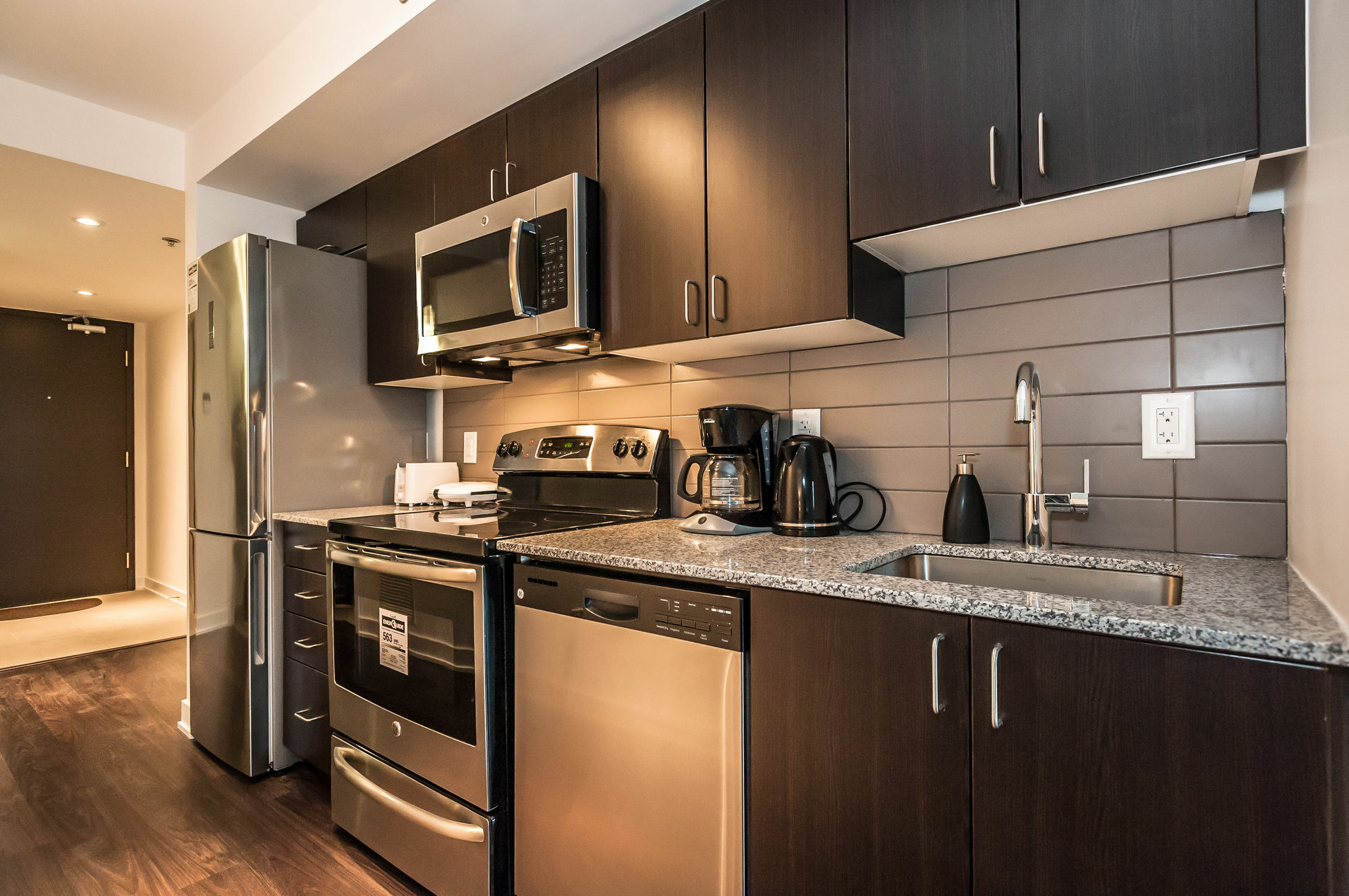 Life - Fort York Central 4*