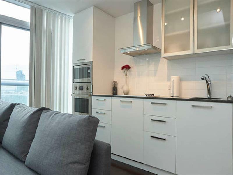 Apartment Condo Downtown, Cn Tower, Financial District *