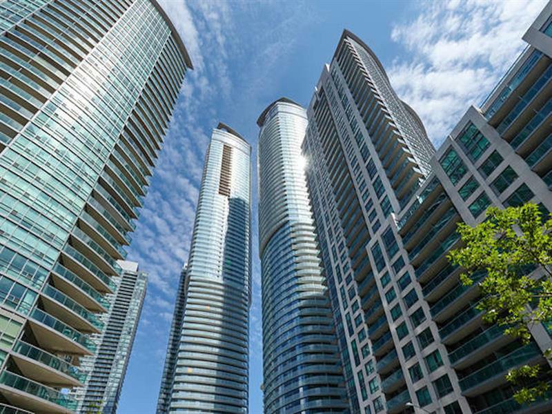Condo Downtown, Cn Tower, Financial District