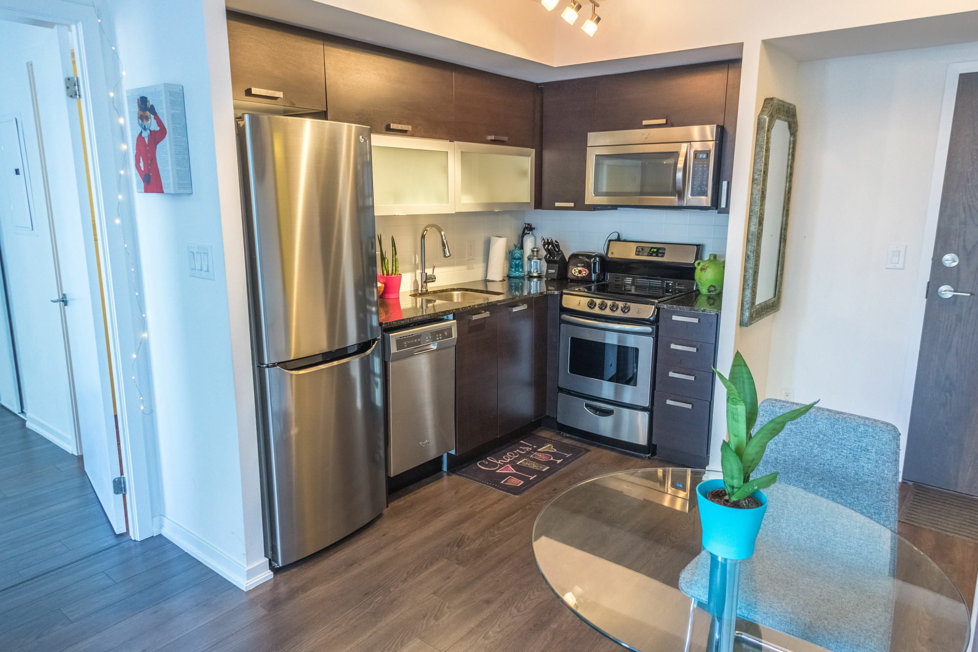 Queen West Vibes Hotel 4*