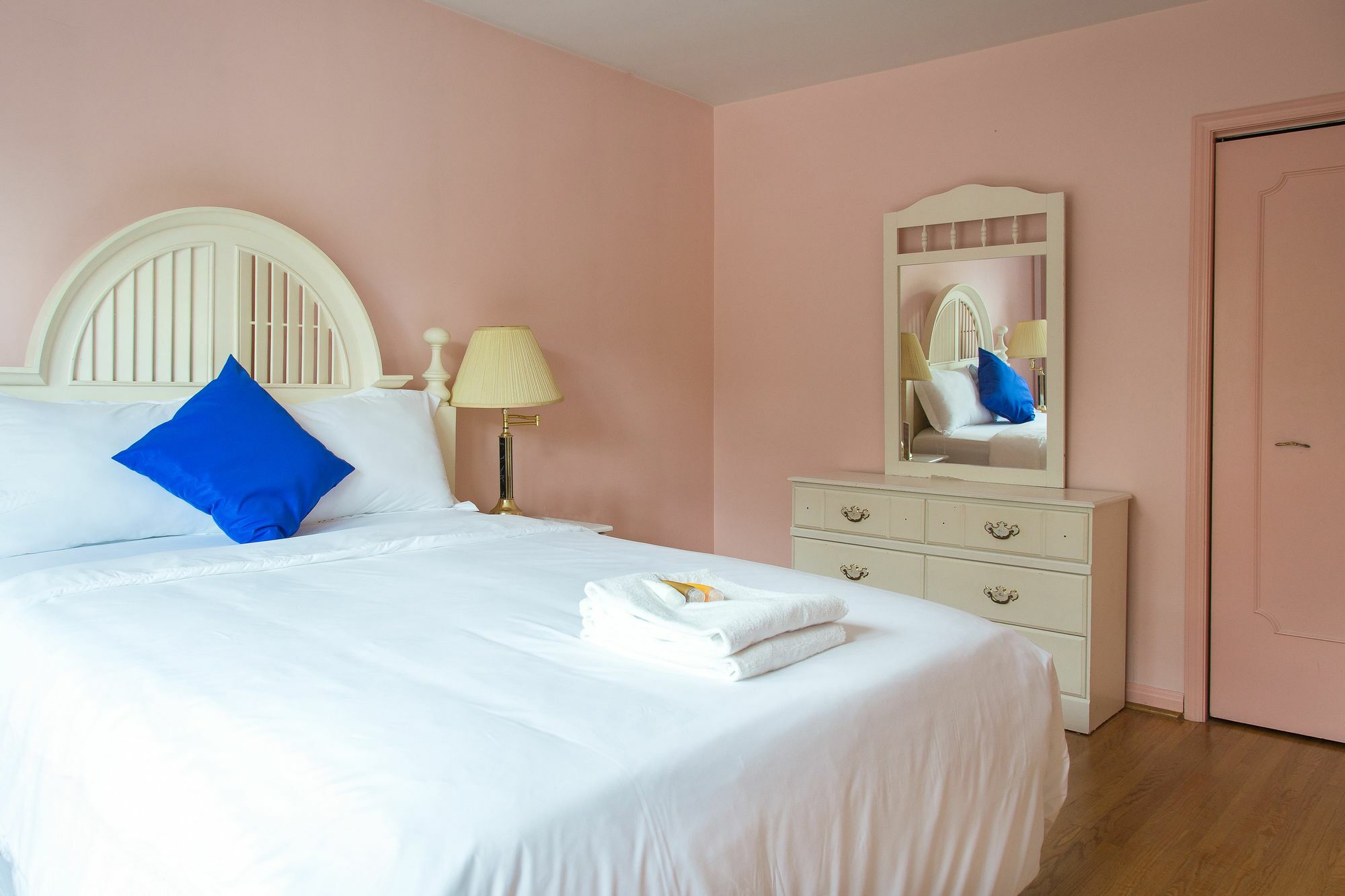 Charlton Suites Guest House Gasthof 2*