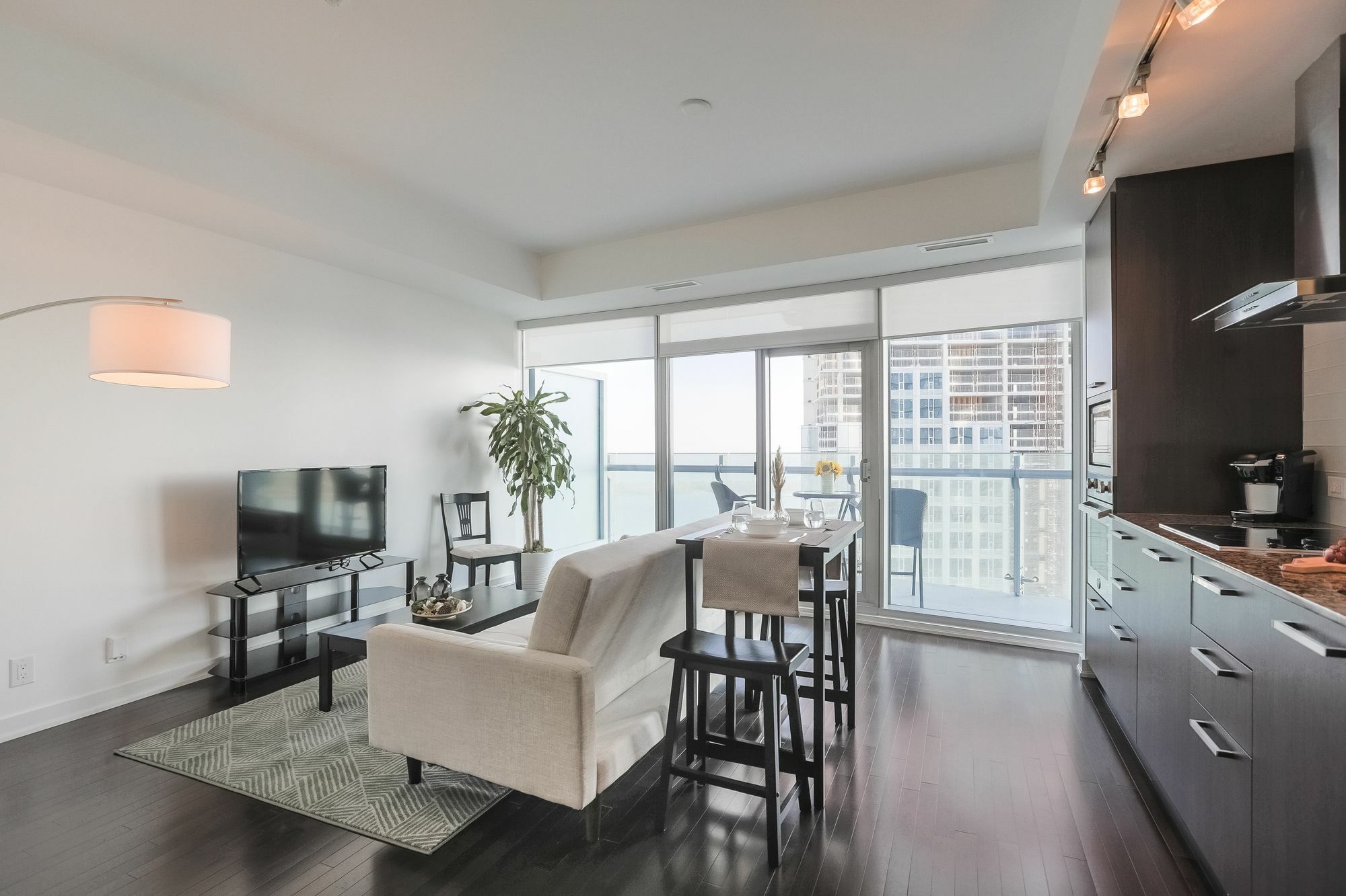 Apartment Noel - York And Bremner *