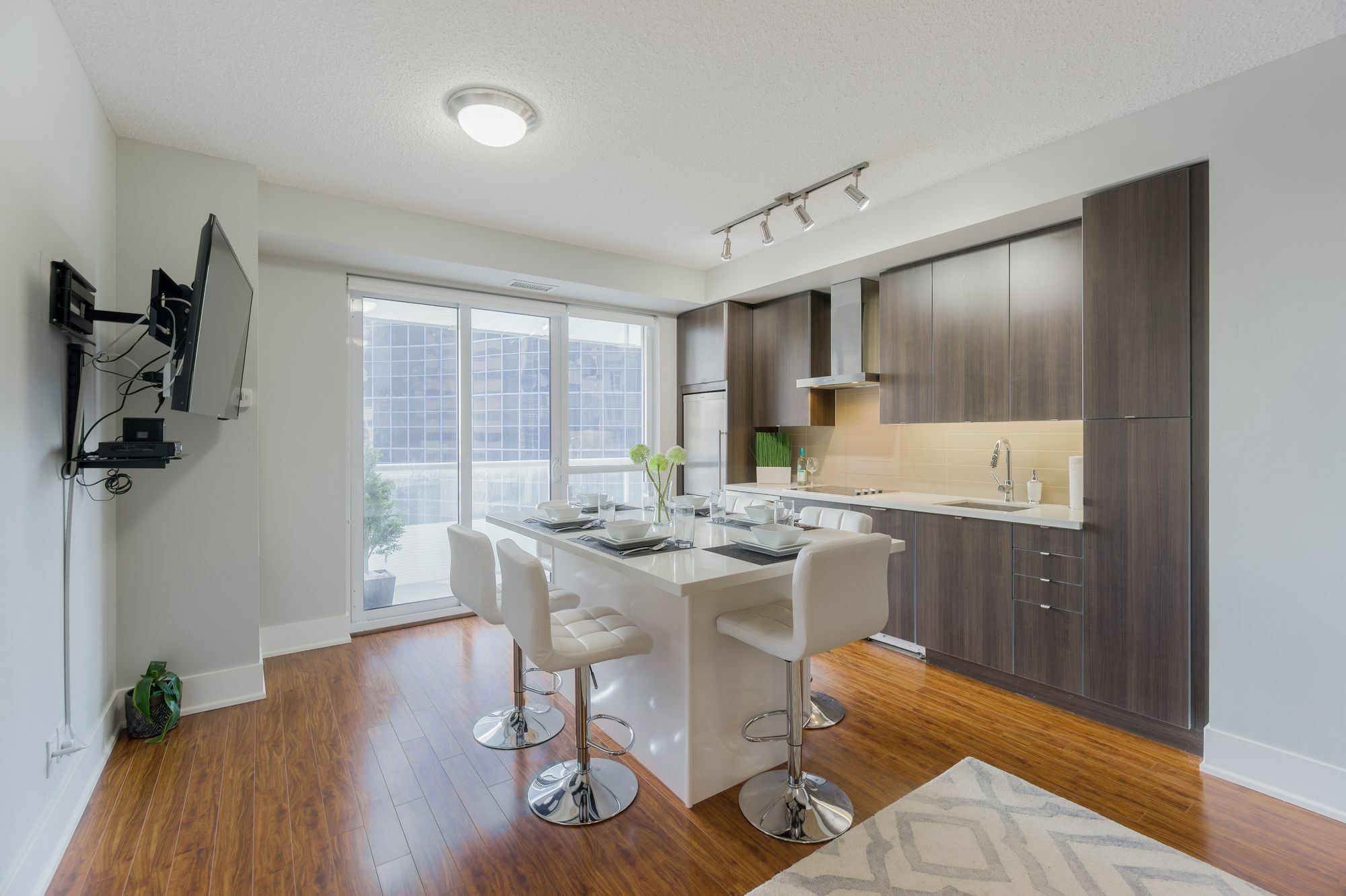 Apartment Diamond Toronto