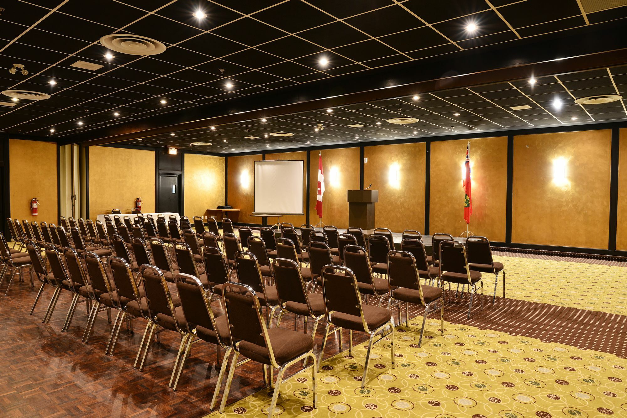 Edward North York Hotel 3*
