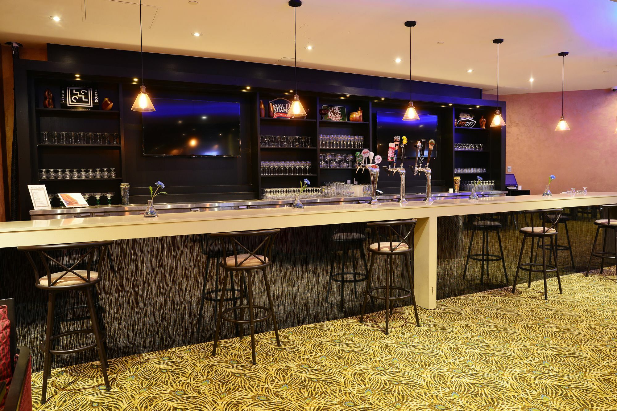 Hotel Edward North York