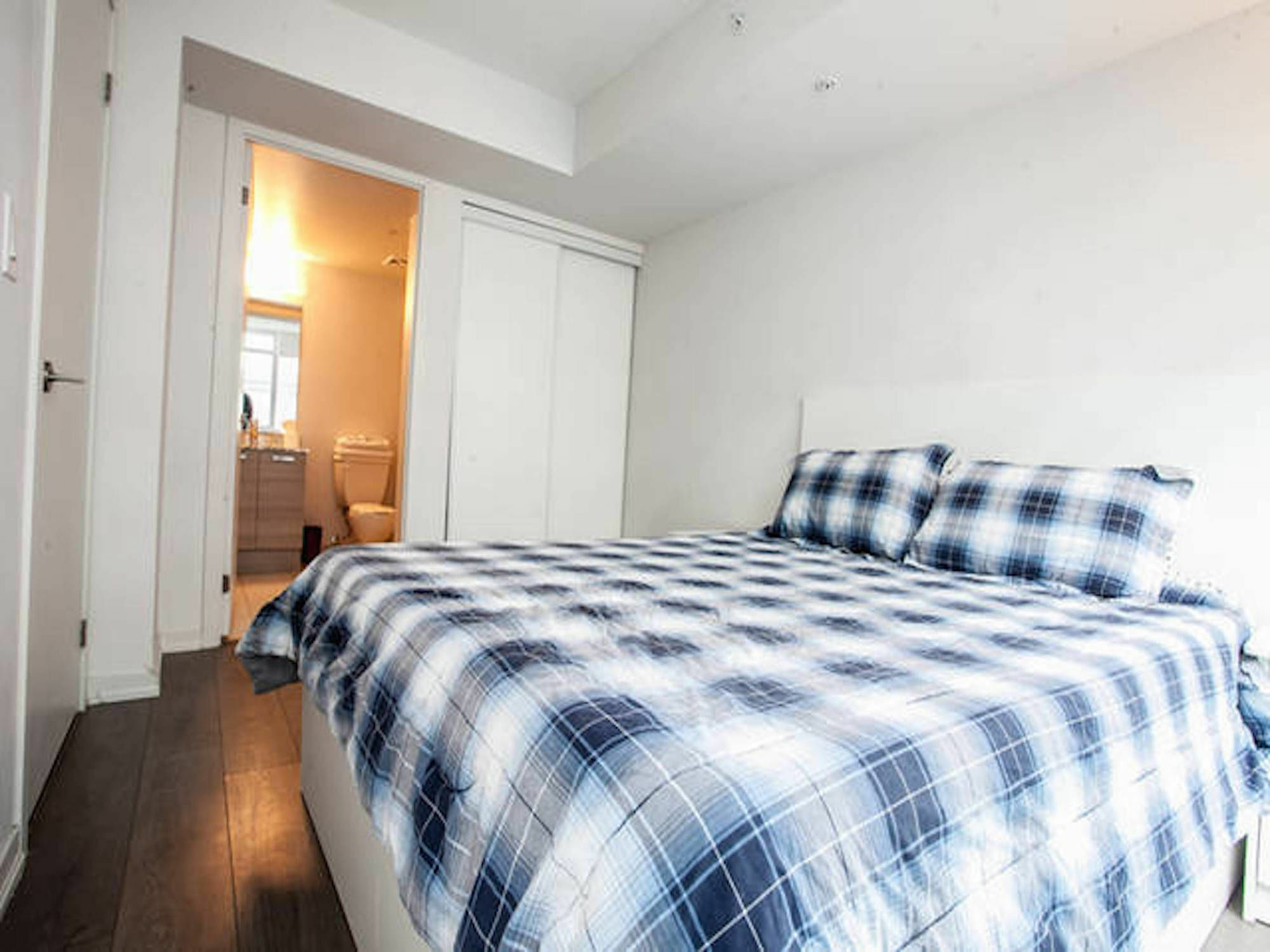 Pinnacle Suites - Two Bed And Bath Condo Hotel 3*