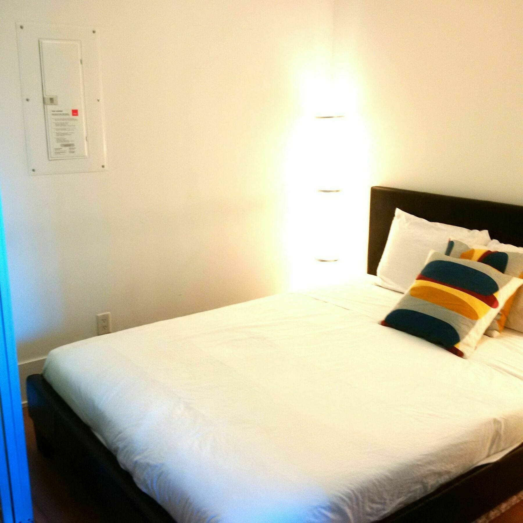 Trinity Suites - Luxury Condo On Front Street Apartment Toronto