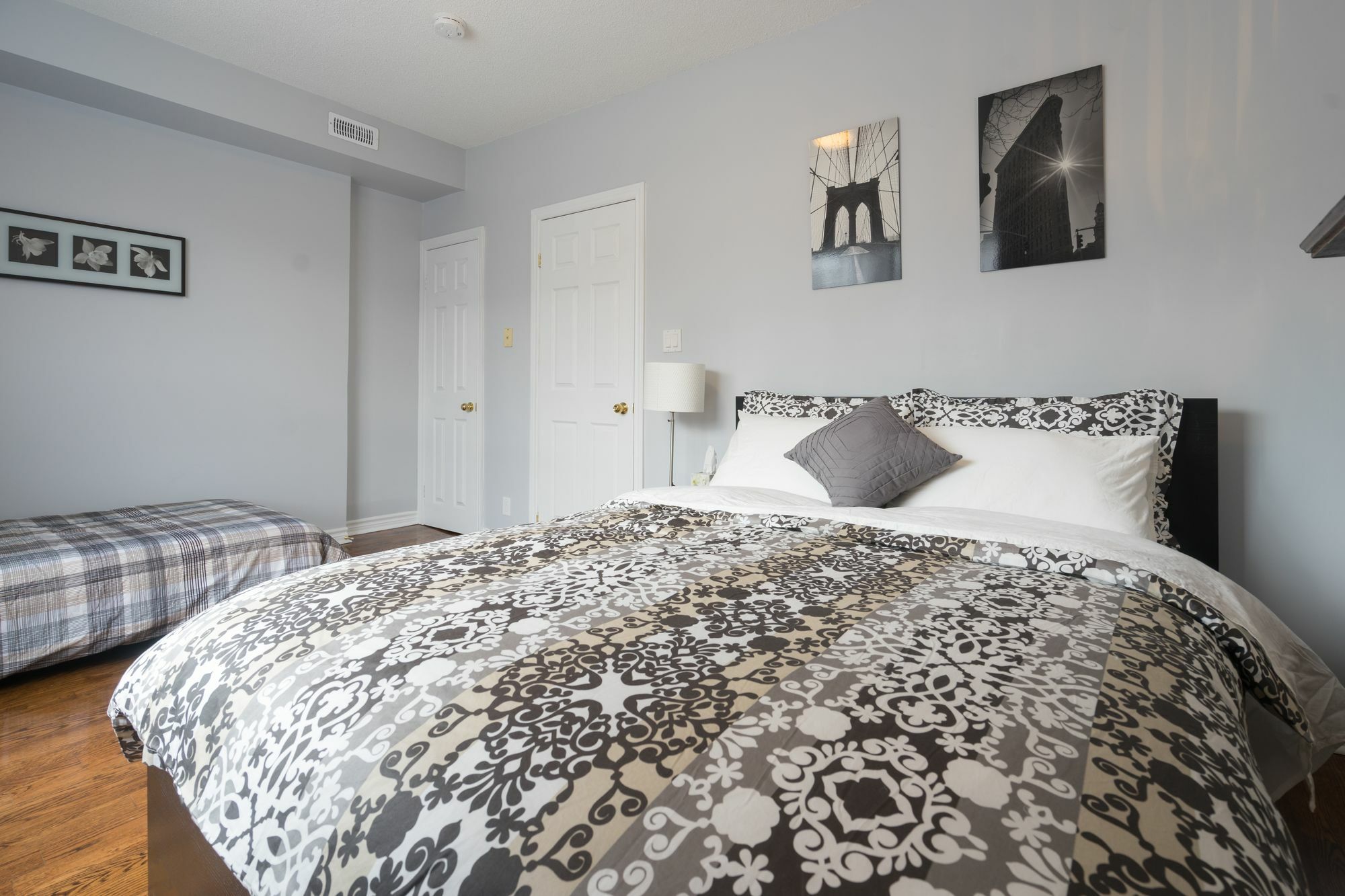 Applewood - King West Lofts *