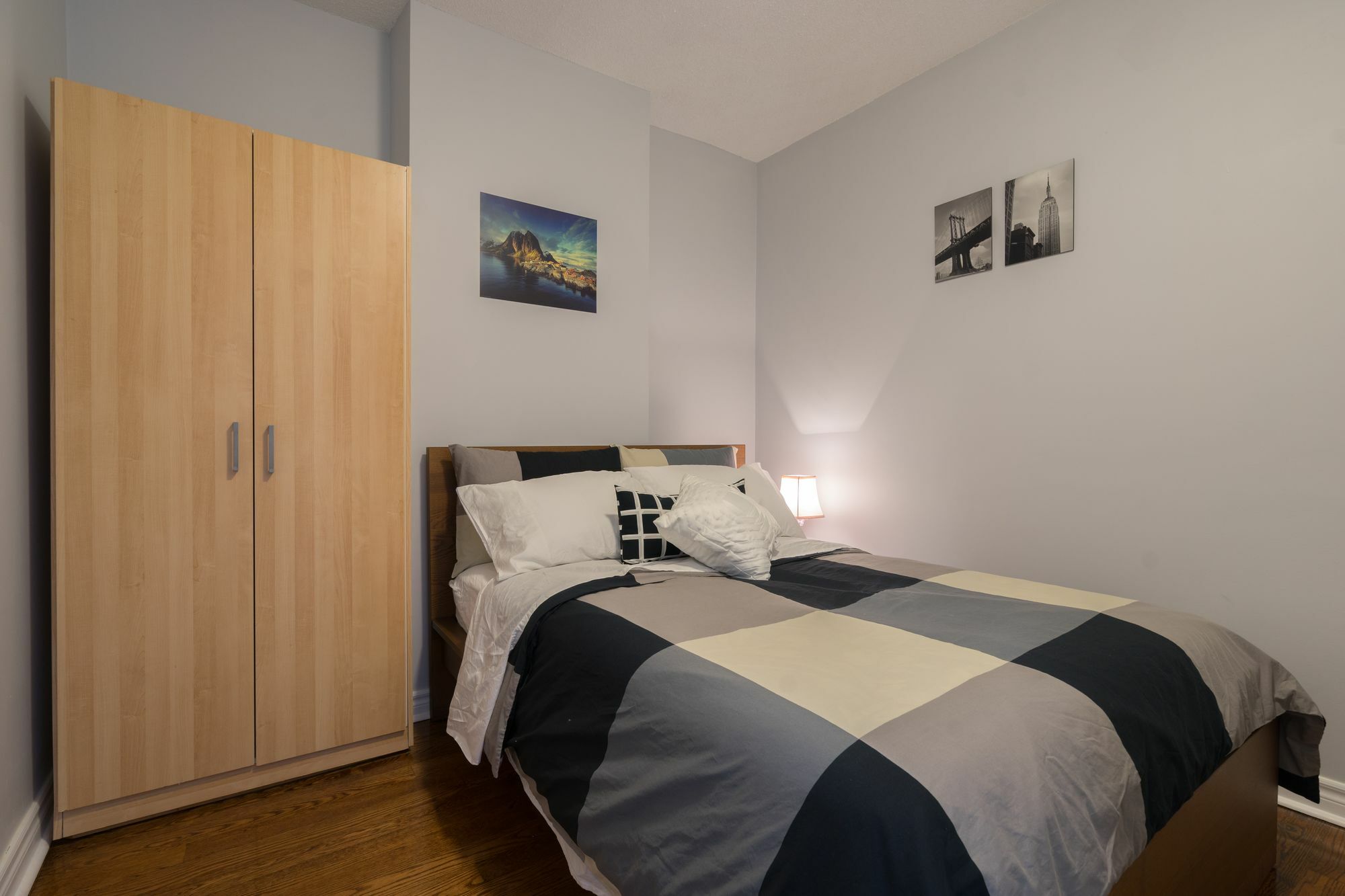 Applewood - King West Lofts Apartment