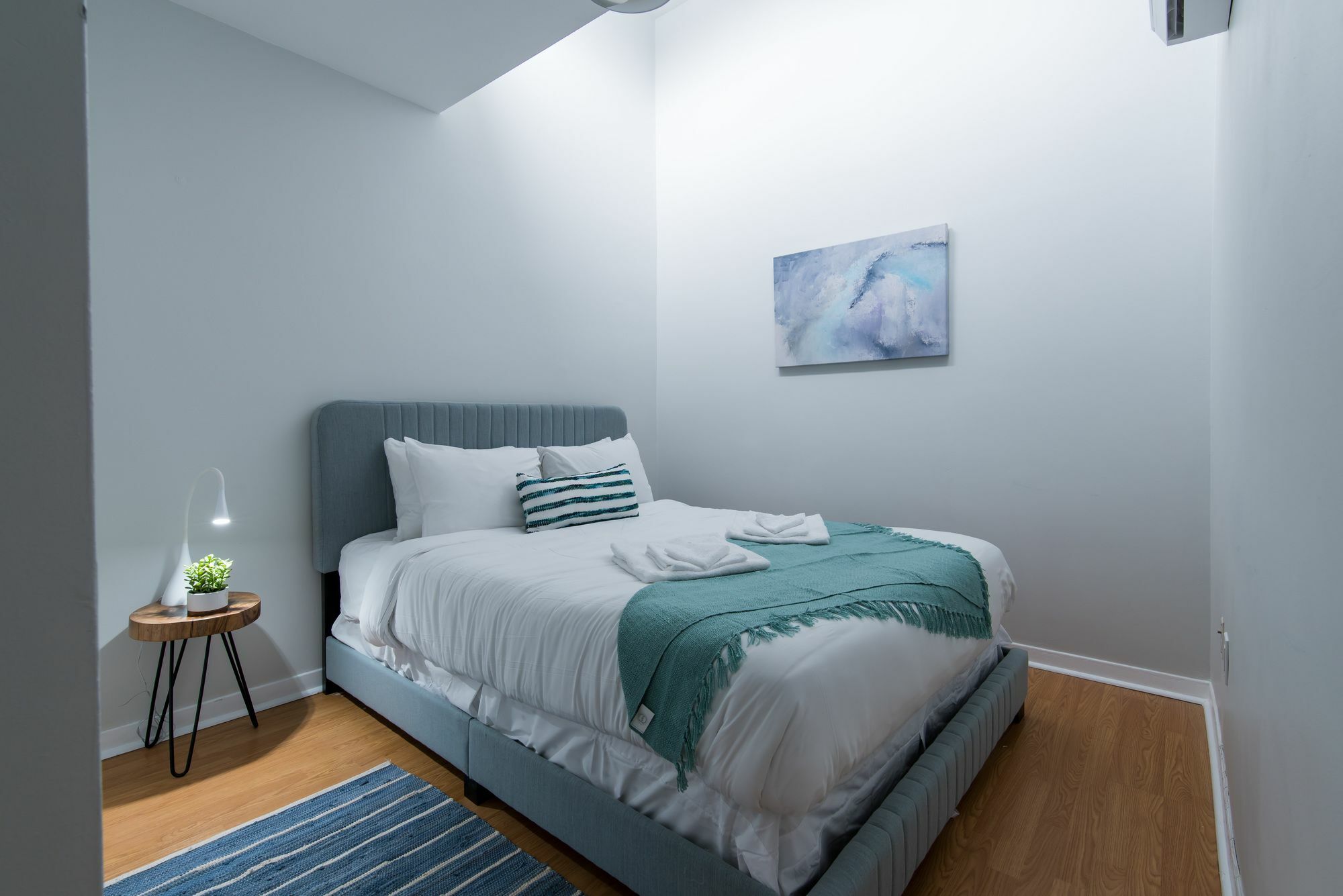 Bi-level 3br In Little Italy By Sonder Apartment *