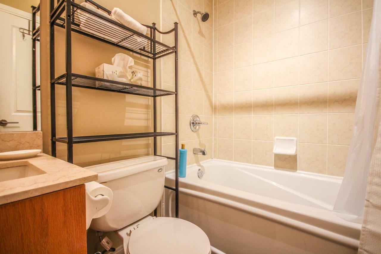 Sarkar Suites - Yorkville *