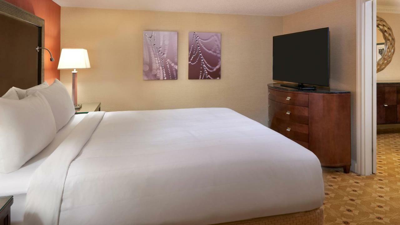 Hotel Airport Marriott Toronto
