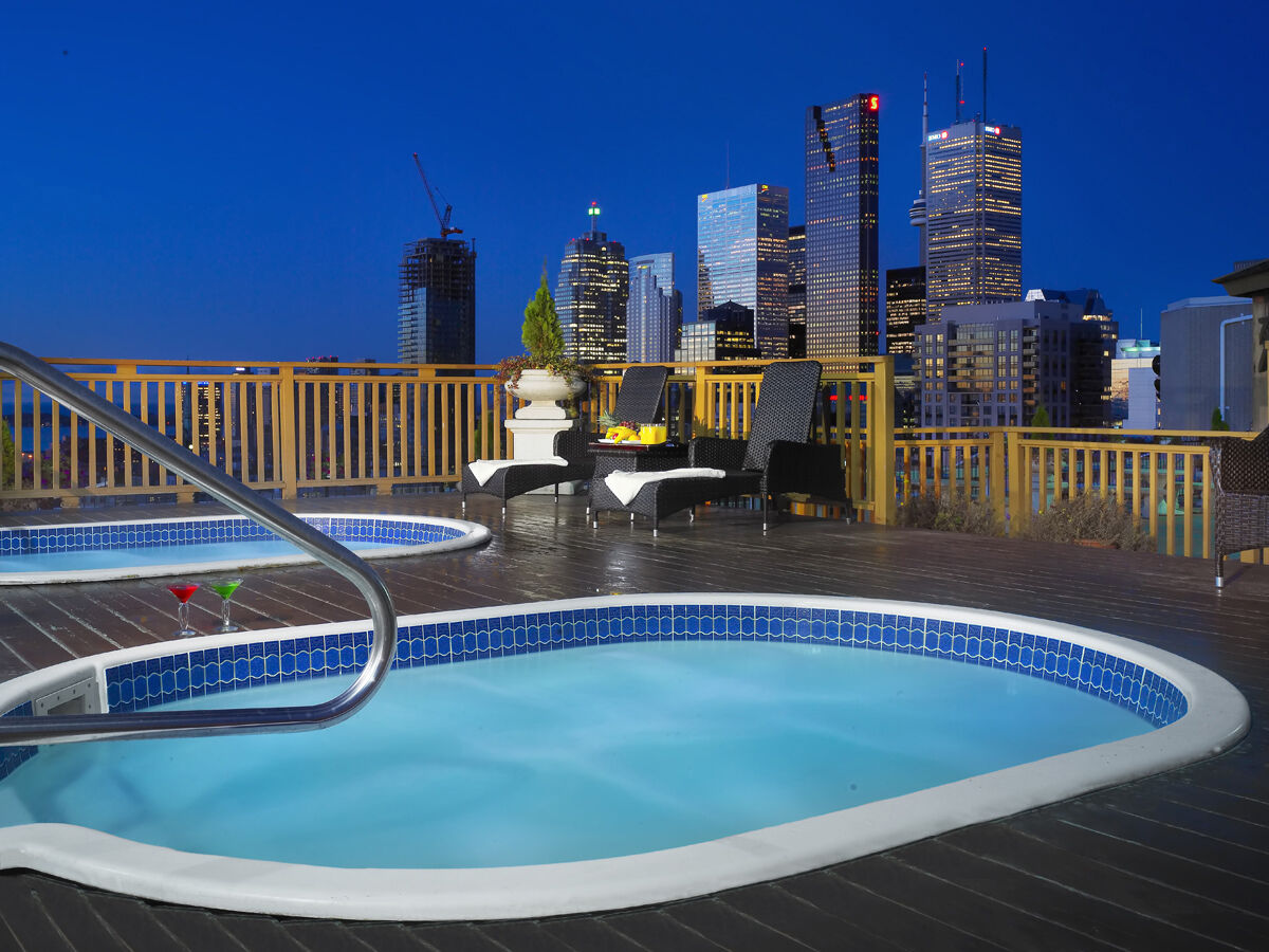 Hotel Grand &