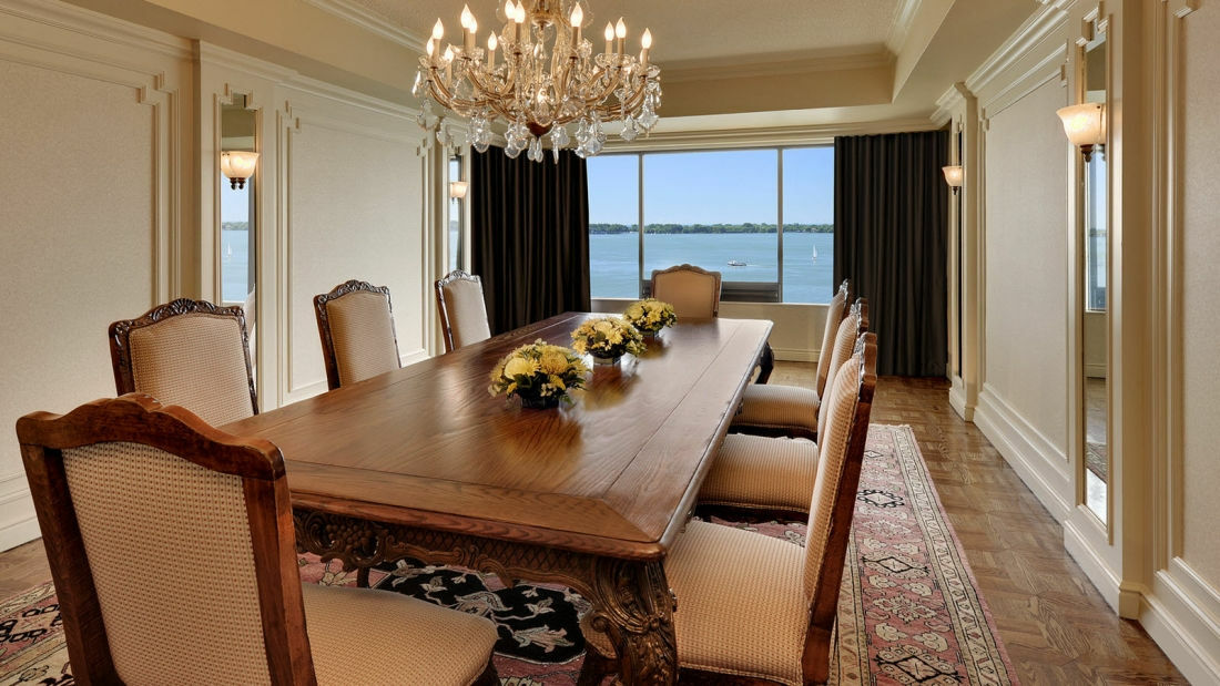 The Westin Harbour Castle, Hotel 4*
