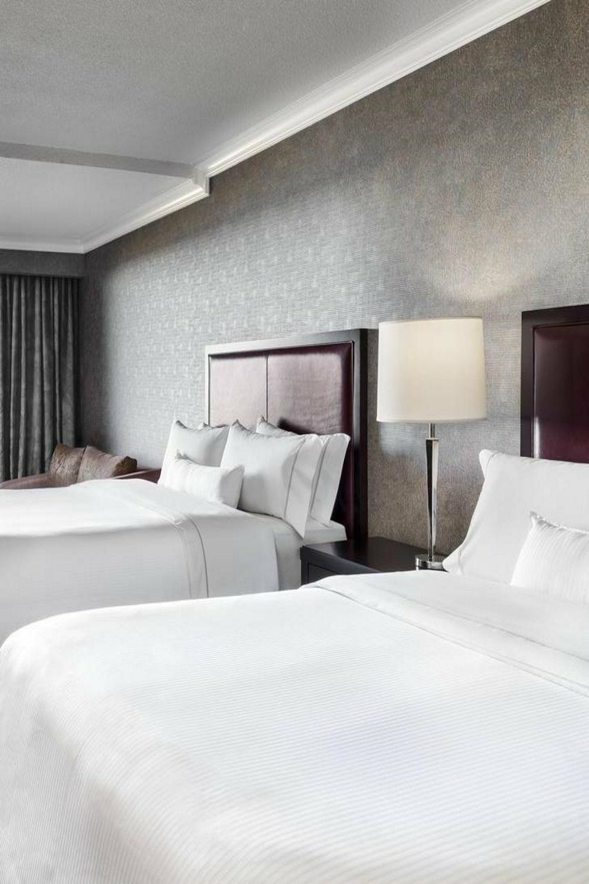 The Westin Harbour Castle, 4* Toronto