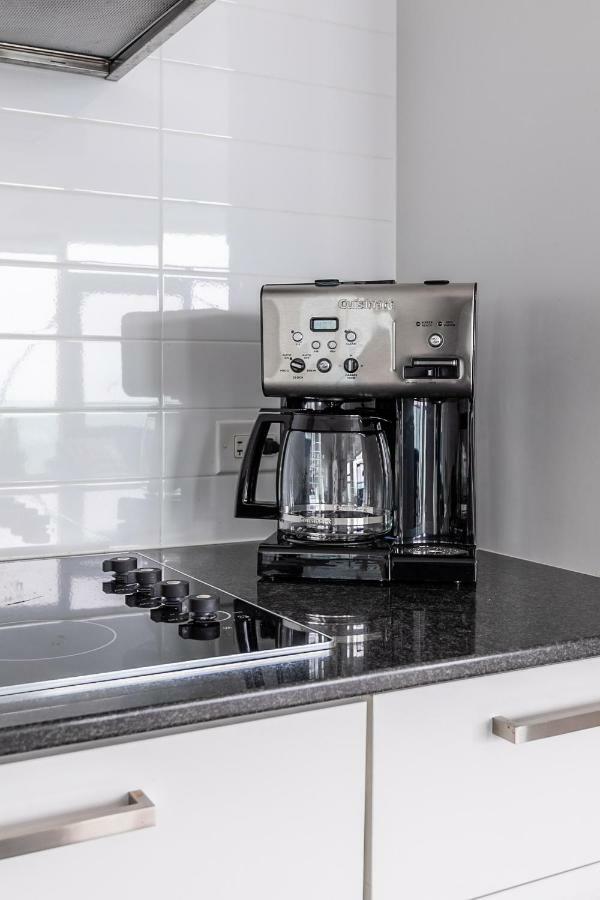 Apartment Luxury Corner - Entertainment District Toronto