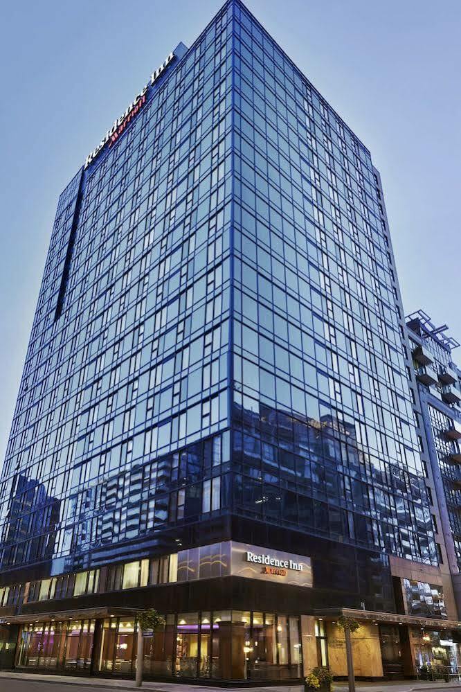 By Marriott Downtown / Entertainment District Toronto
