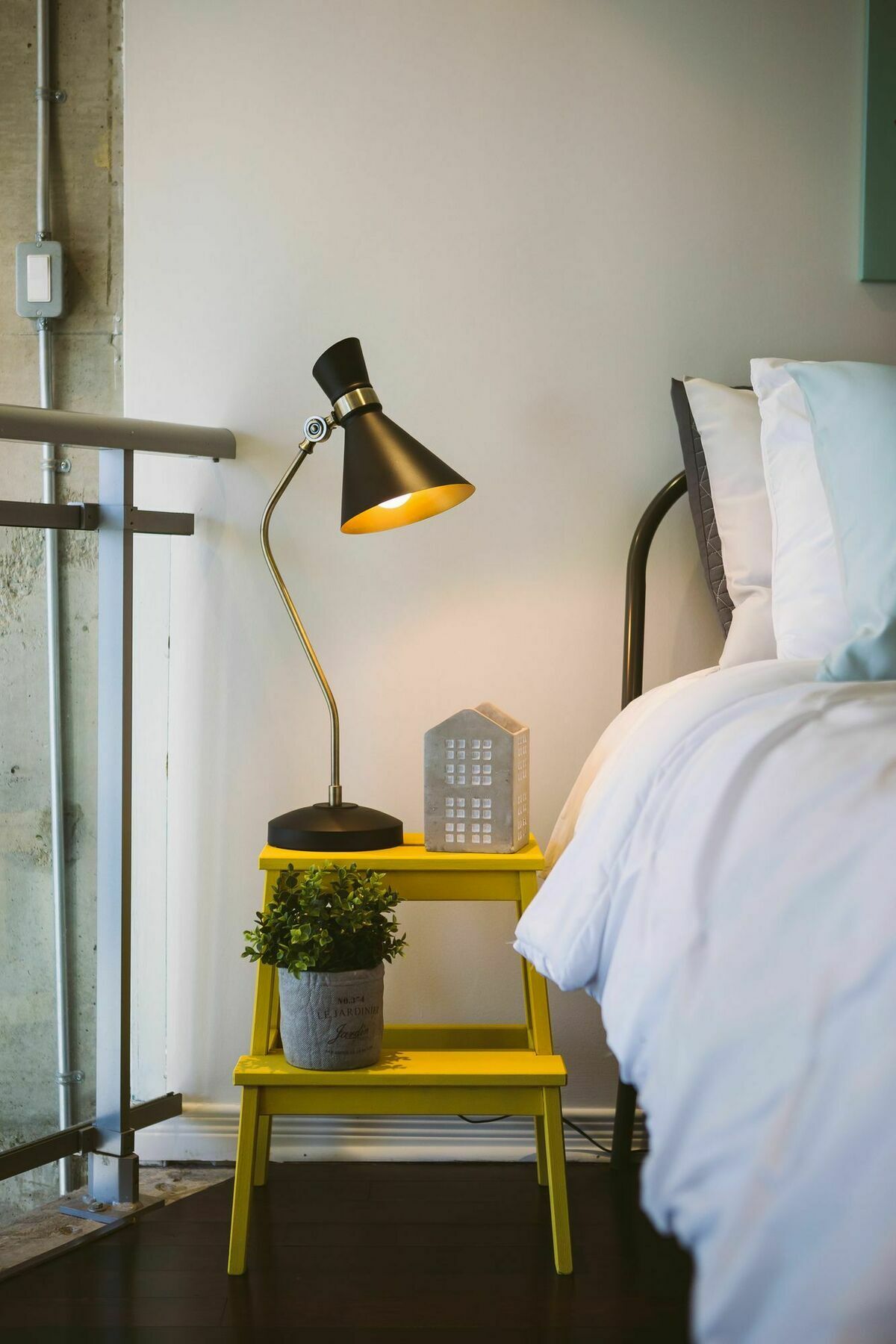 Quickstay - Sunlit Luxury Loft On King West Toronto