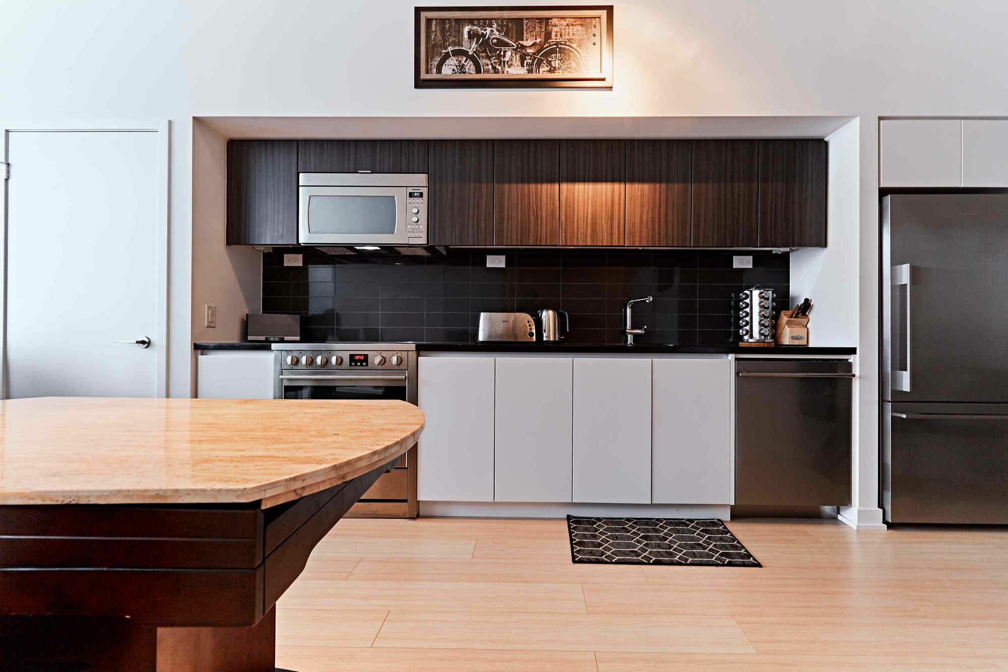 Guestbnb - 2 Storey 3br Entertainment Dist. 3*