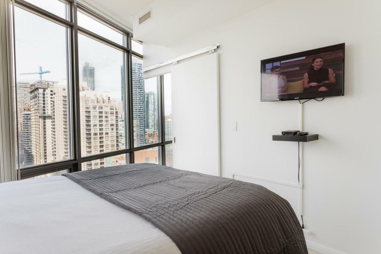 Altitude Suites Bay Street - Holiday Bonus - Free Parking *