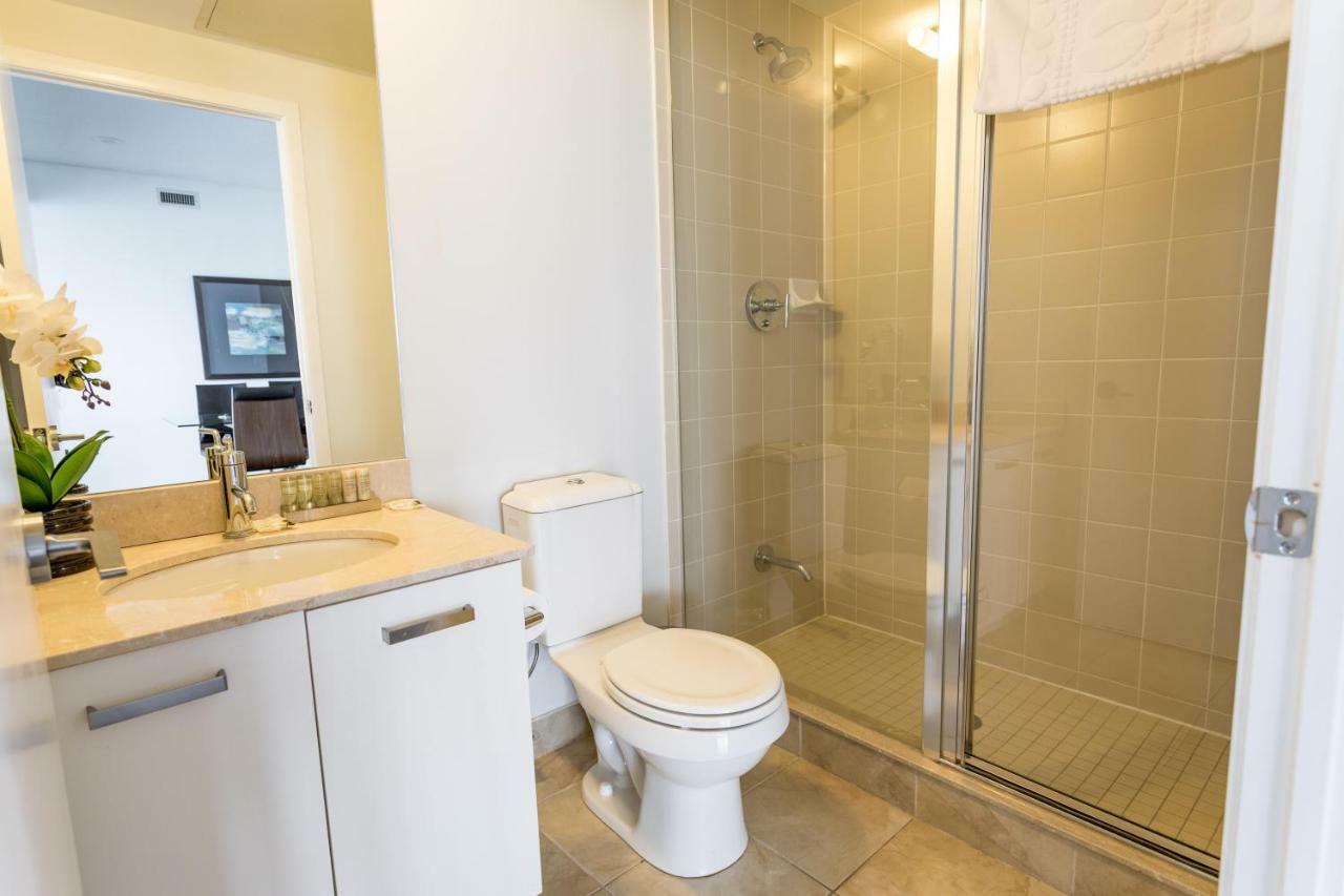 Altitude Suites Bay Street - Holiday Bonus - Free Parking Aparthotel *