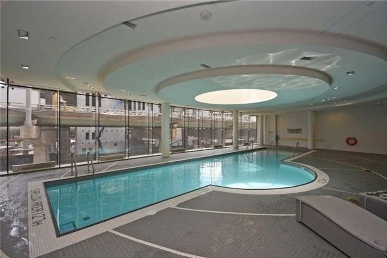 Ice Suites Apartment
