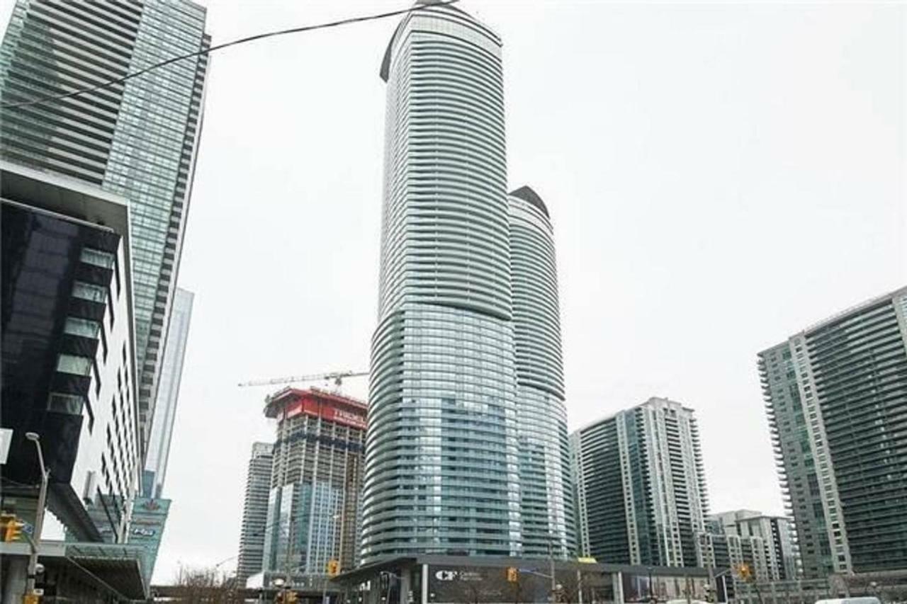 Ice Suites * Toronto
