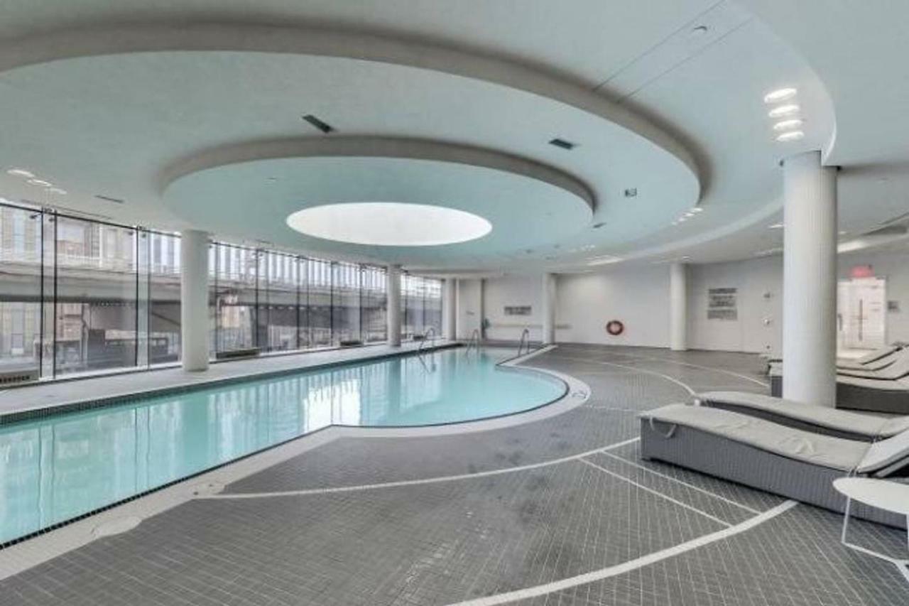 Ice Suites Apartment