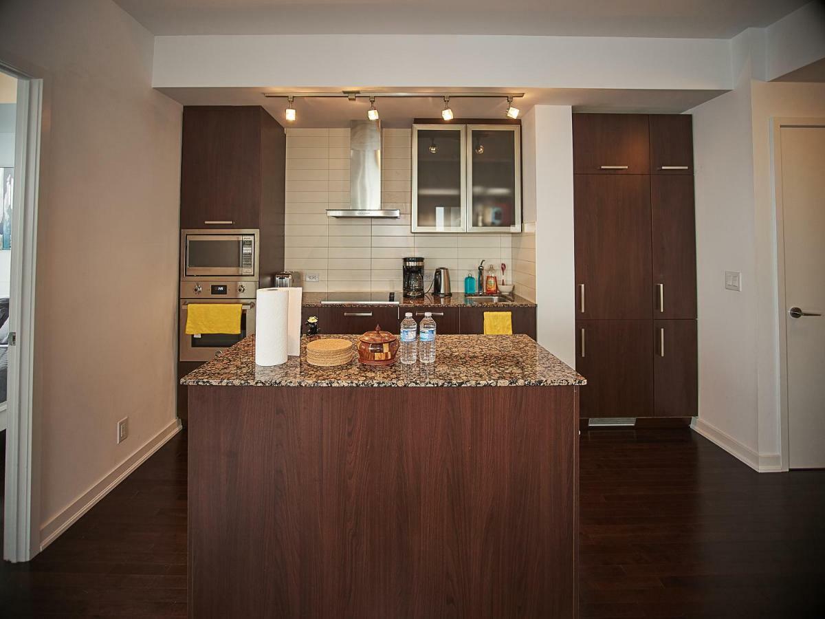 Ice Suites Apartment Toronto