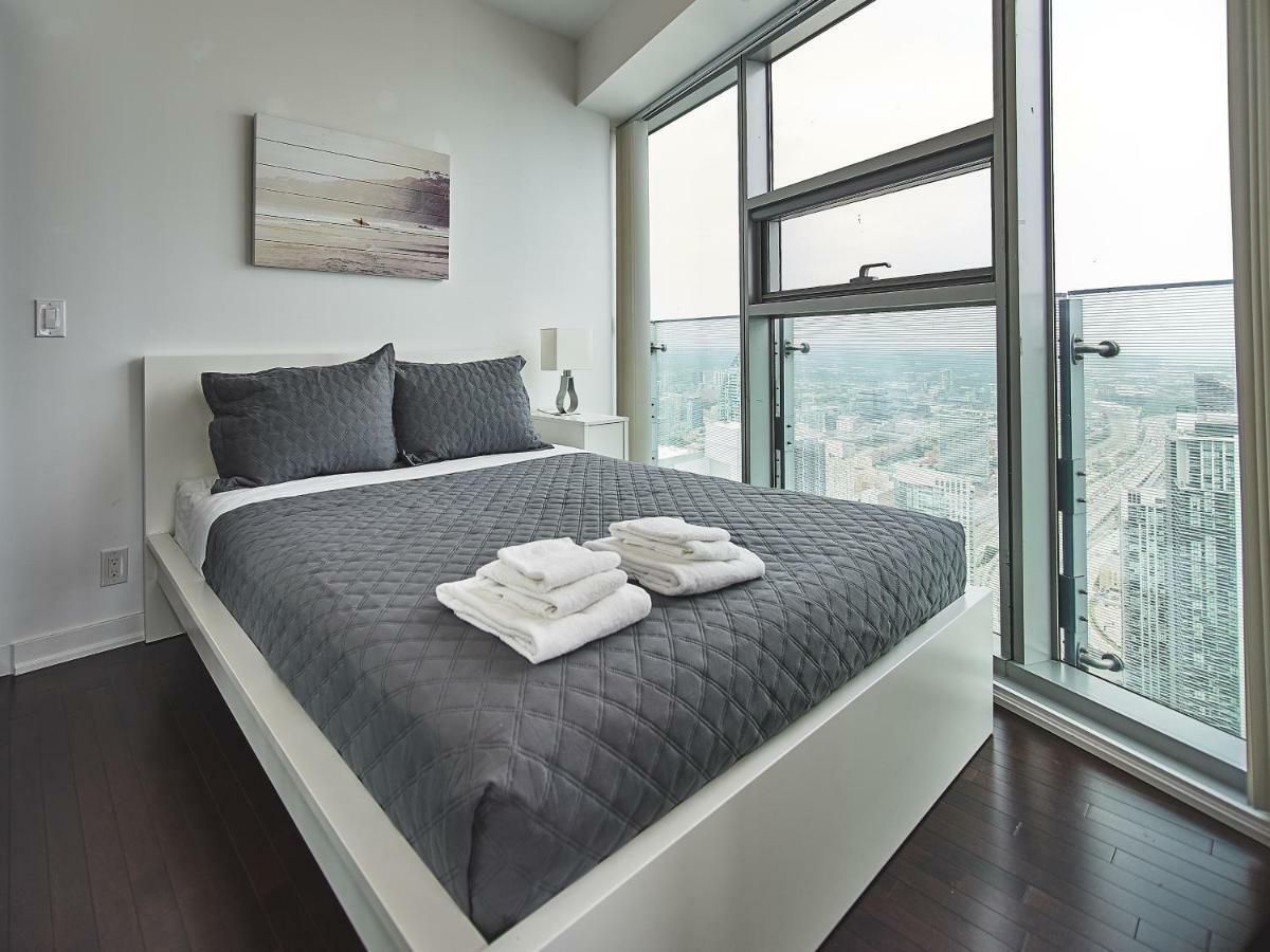Ice Suites Apartment *