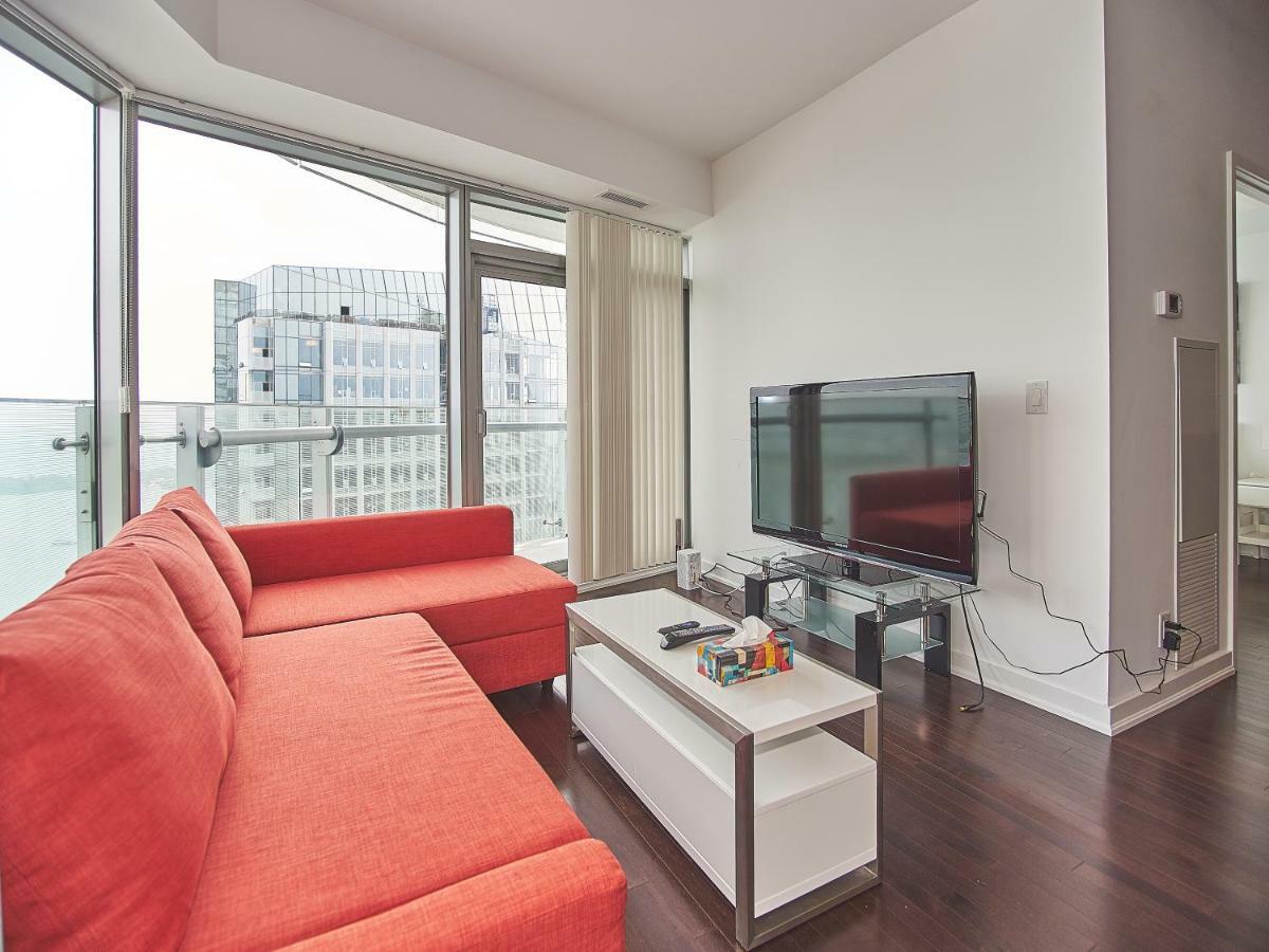 Apartment Ice Suites Toronto