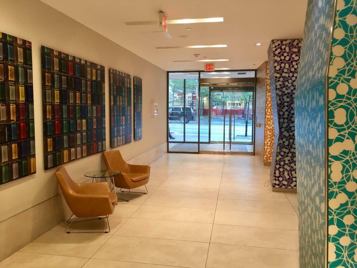 Altitude Suites Bay Street - Holiday Bonus - Free Parking * Toronto