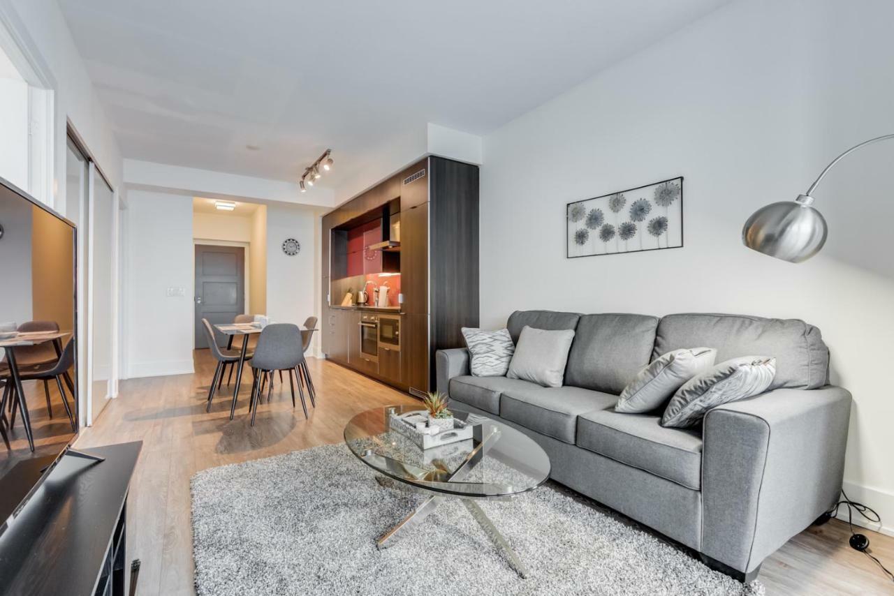 Chol Furnished Heart Of Downtown Toronto, 2 Beds, Free Parking, Cn Tower View *