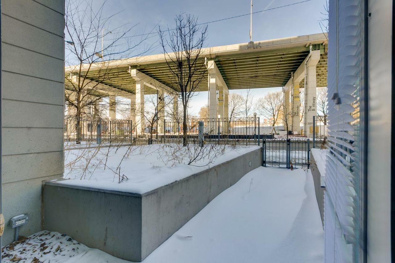 Cozy Studio Steps To Ttc, Lake, And Downtown Toronto