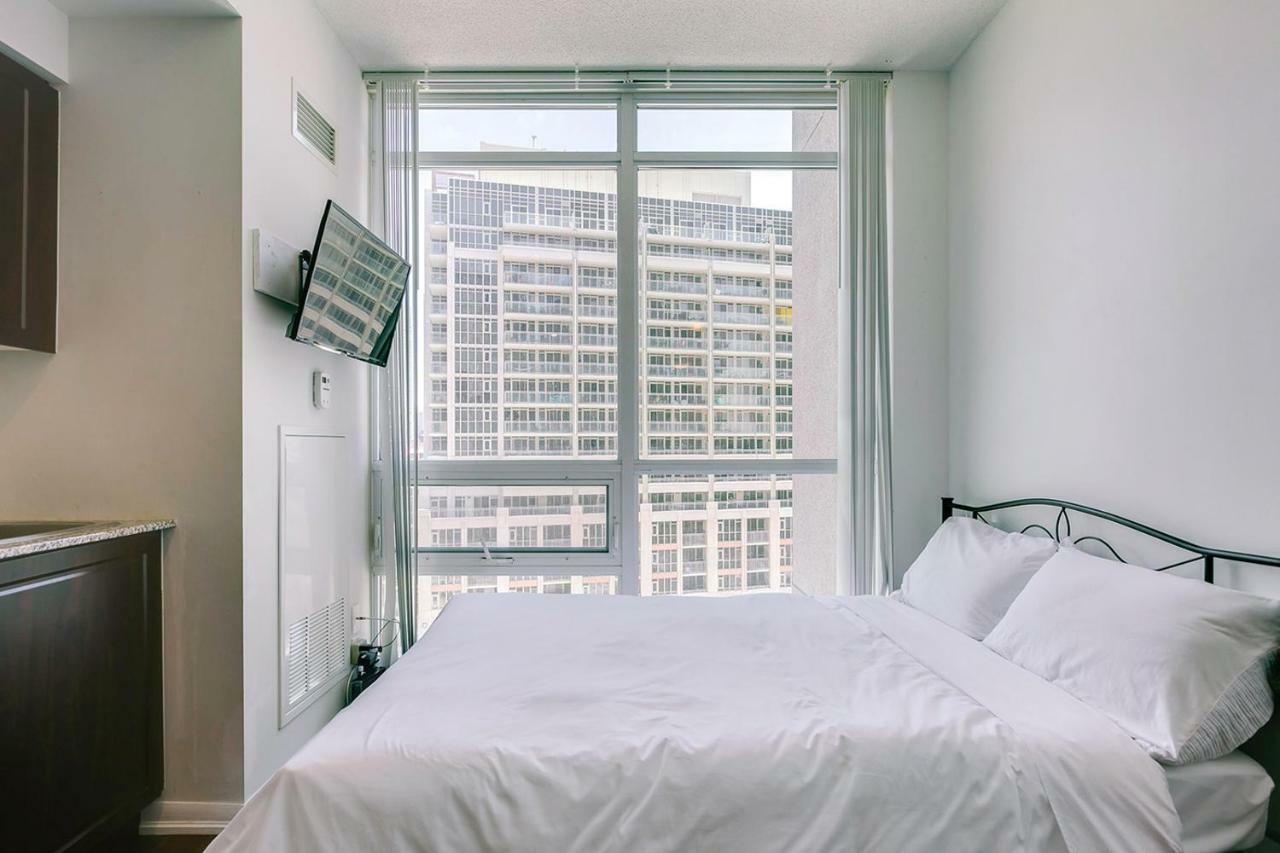Cozy Studio Steps To Ttc, Lake, And Downtown *