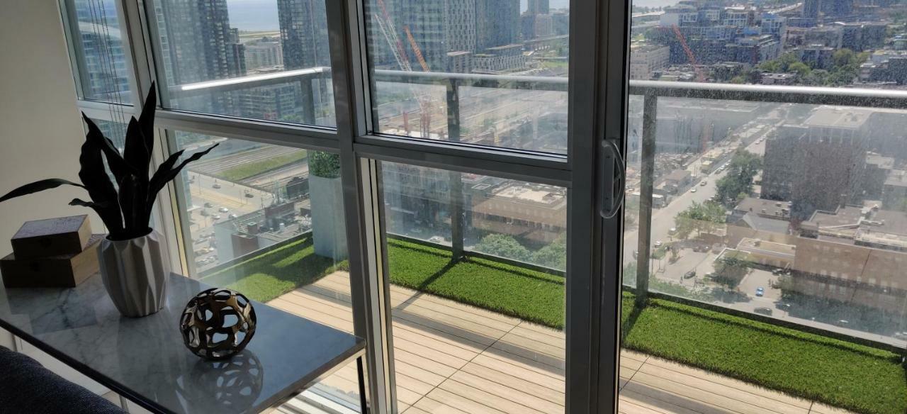 Luxury Downtown Apartment Toronto