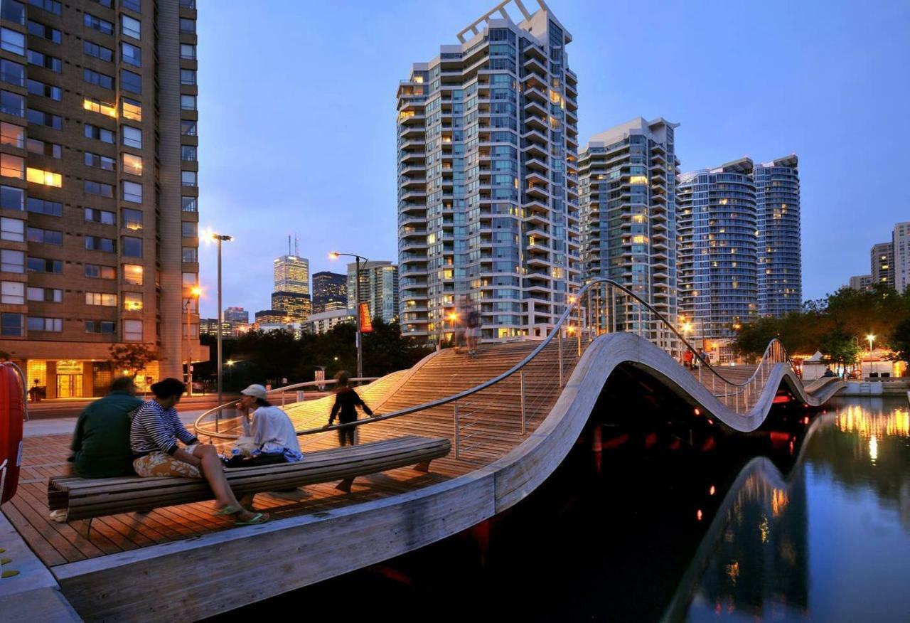 Apartment Downtown Cn Tower Suites