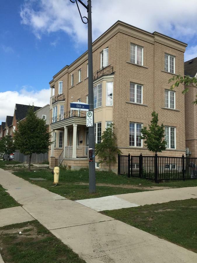 Guest house Bright By Smartying York Toronto