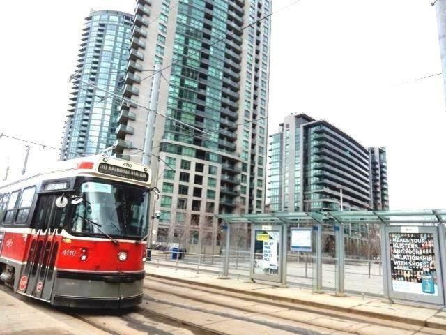 Cozy Studio Steps To Ttc, Lake, And Downtown Apartment *