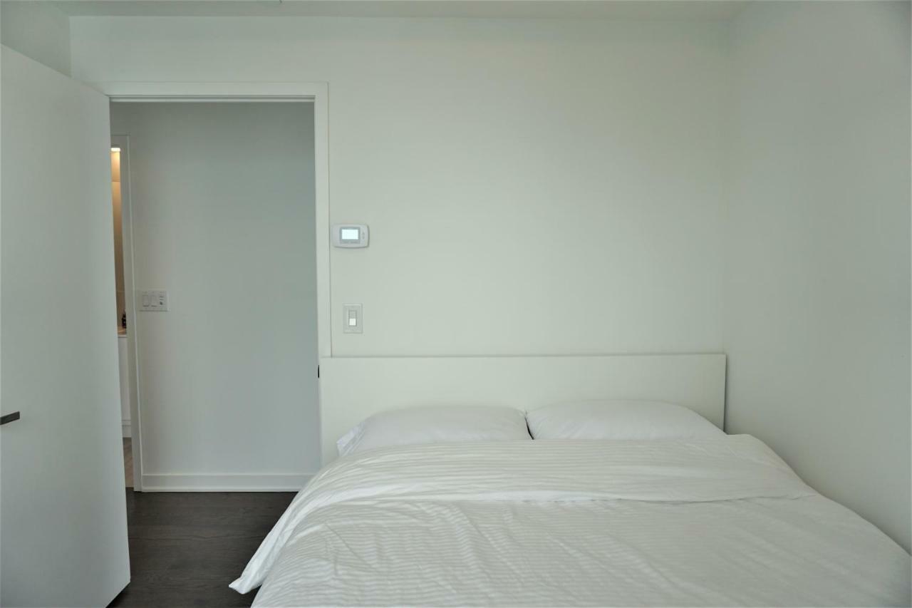 Presidential Heart Of Downtown With Stunning View Apartment