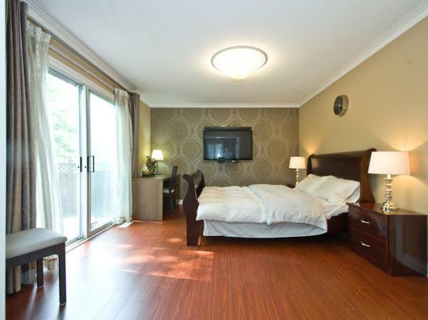 Guest house Cheerful Vacation House Toronto