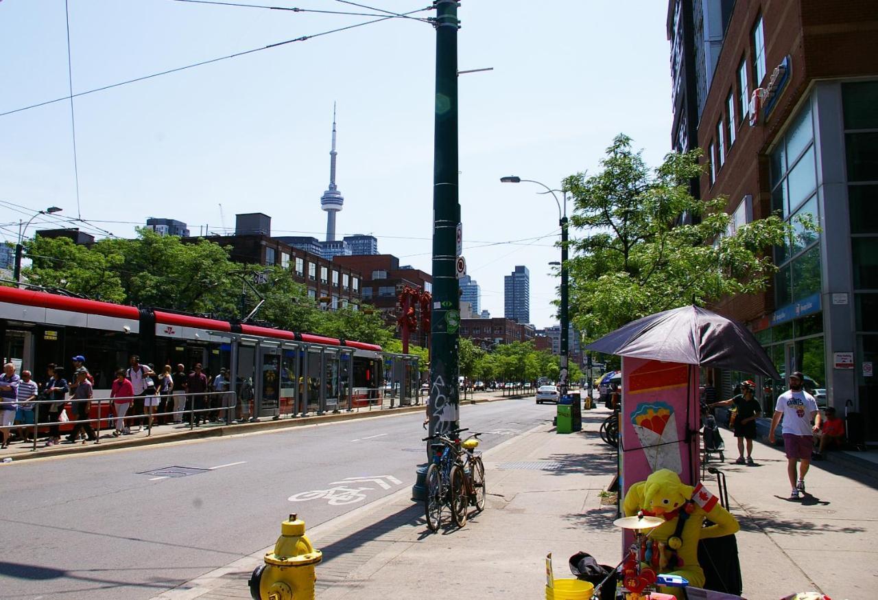 Hotel The Alexandra Toronto