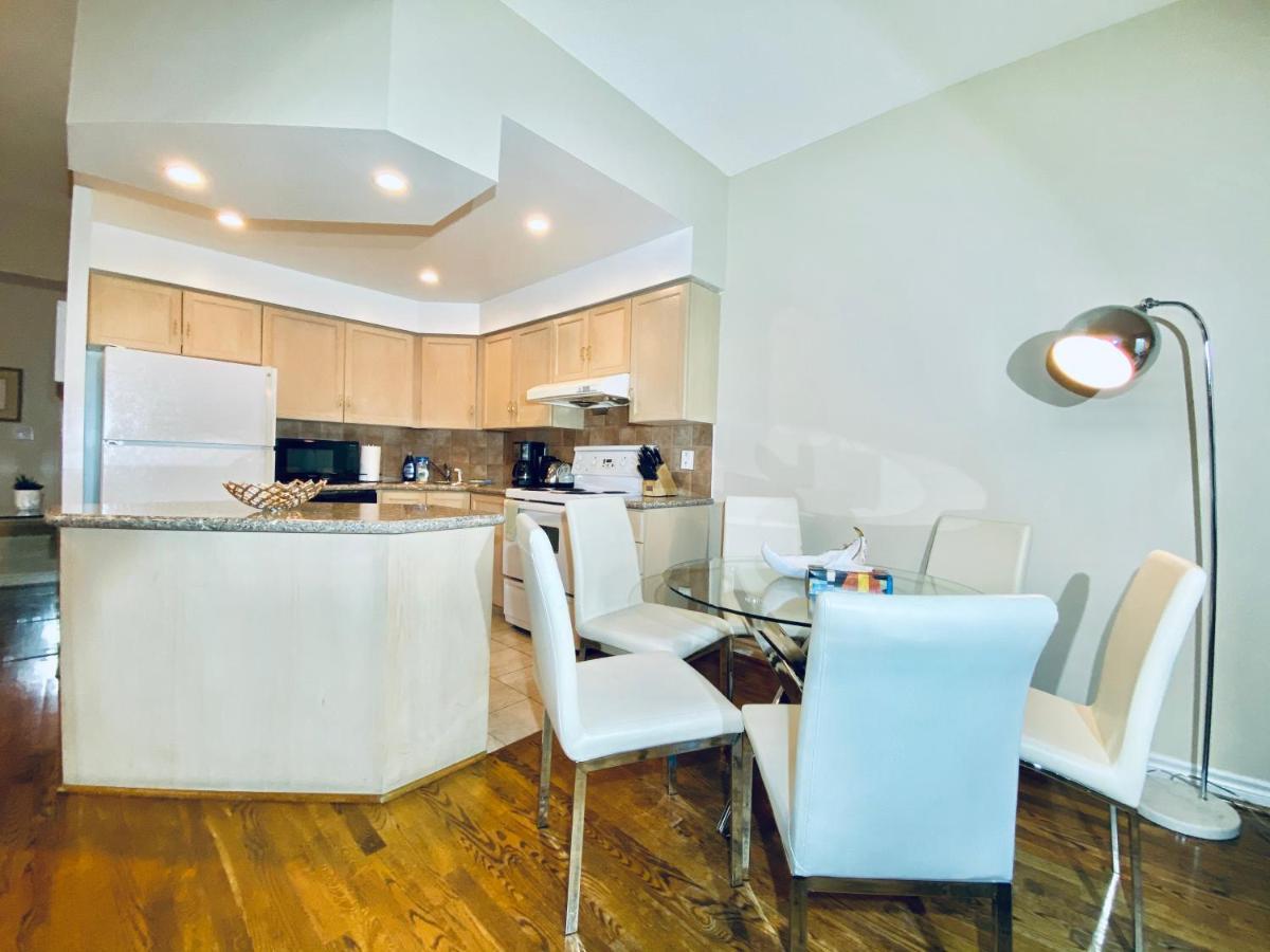 City Stay Condos - Downtown Toronto, Simcoe Street Toronto