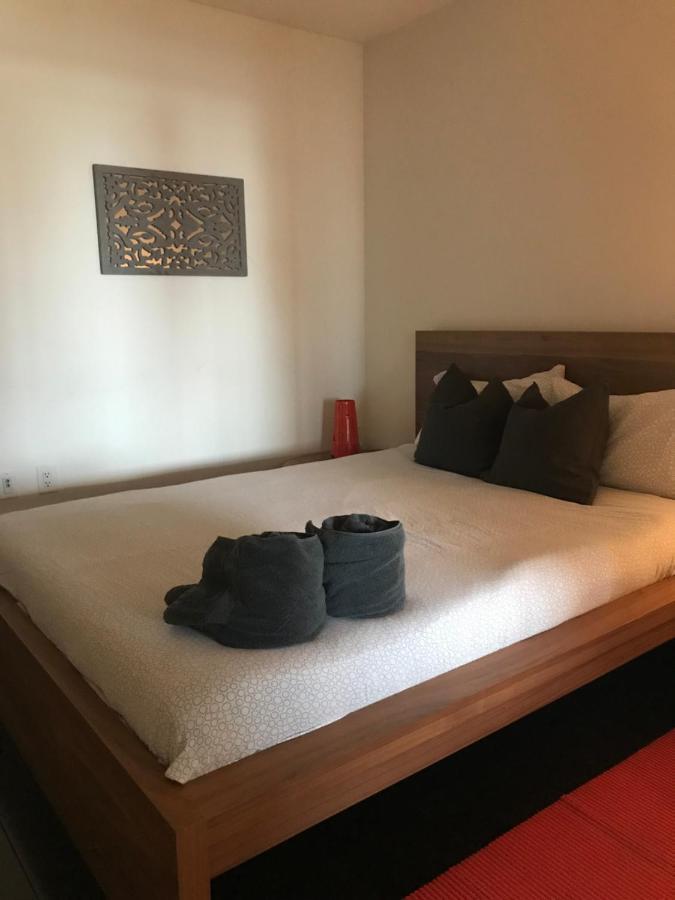 City Place Families Only Apartment *