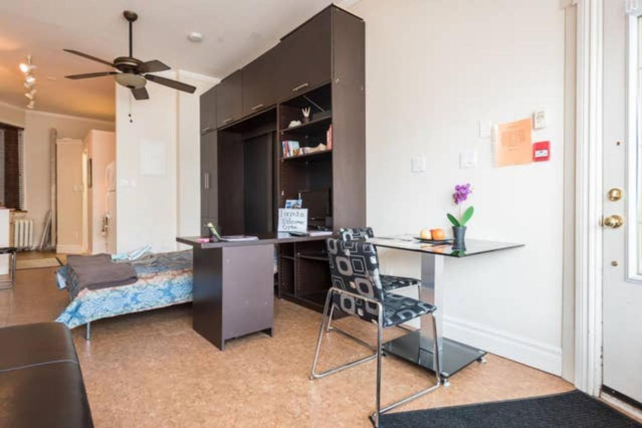 Spacious Bachelor Studio Apt Apartment Toronto