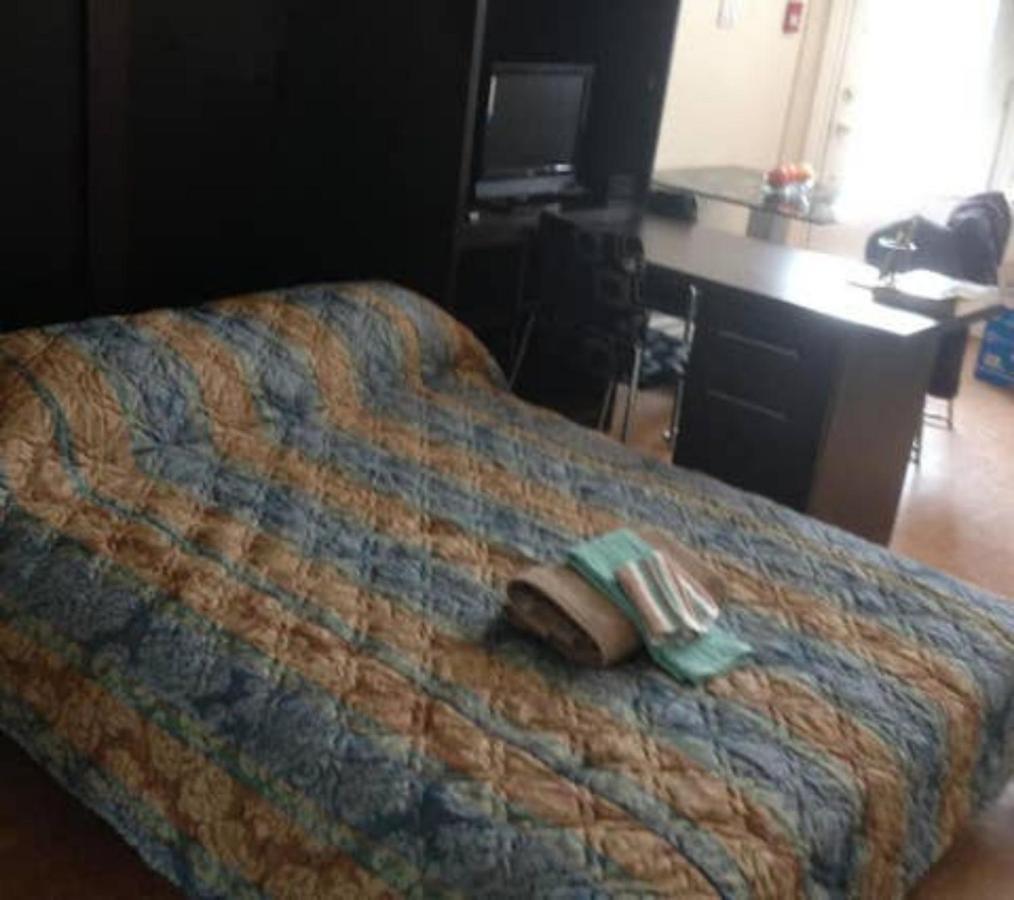 Spacious Bachelor Studio Apt Apartment *