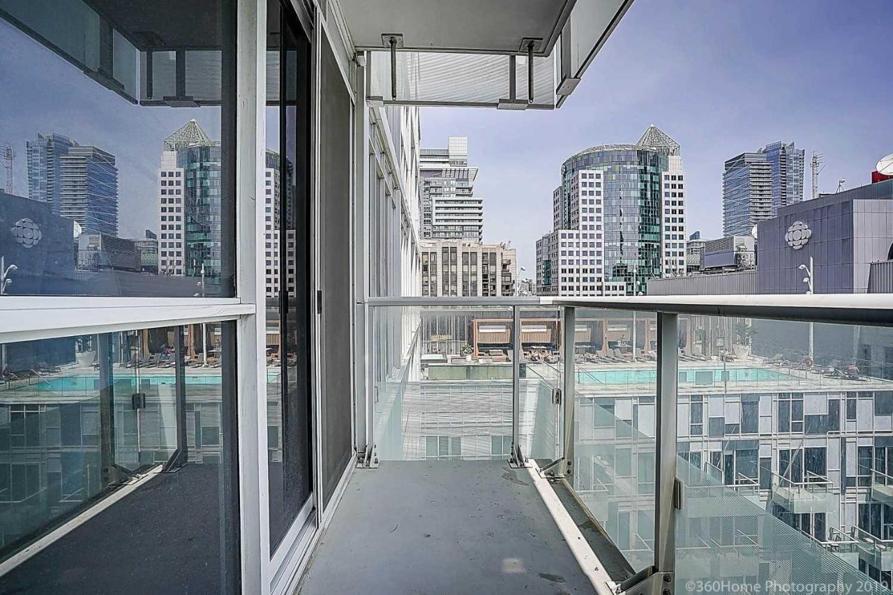 Downtown Cn Tower Suites