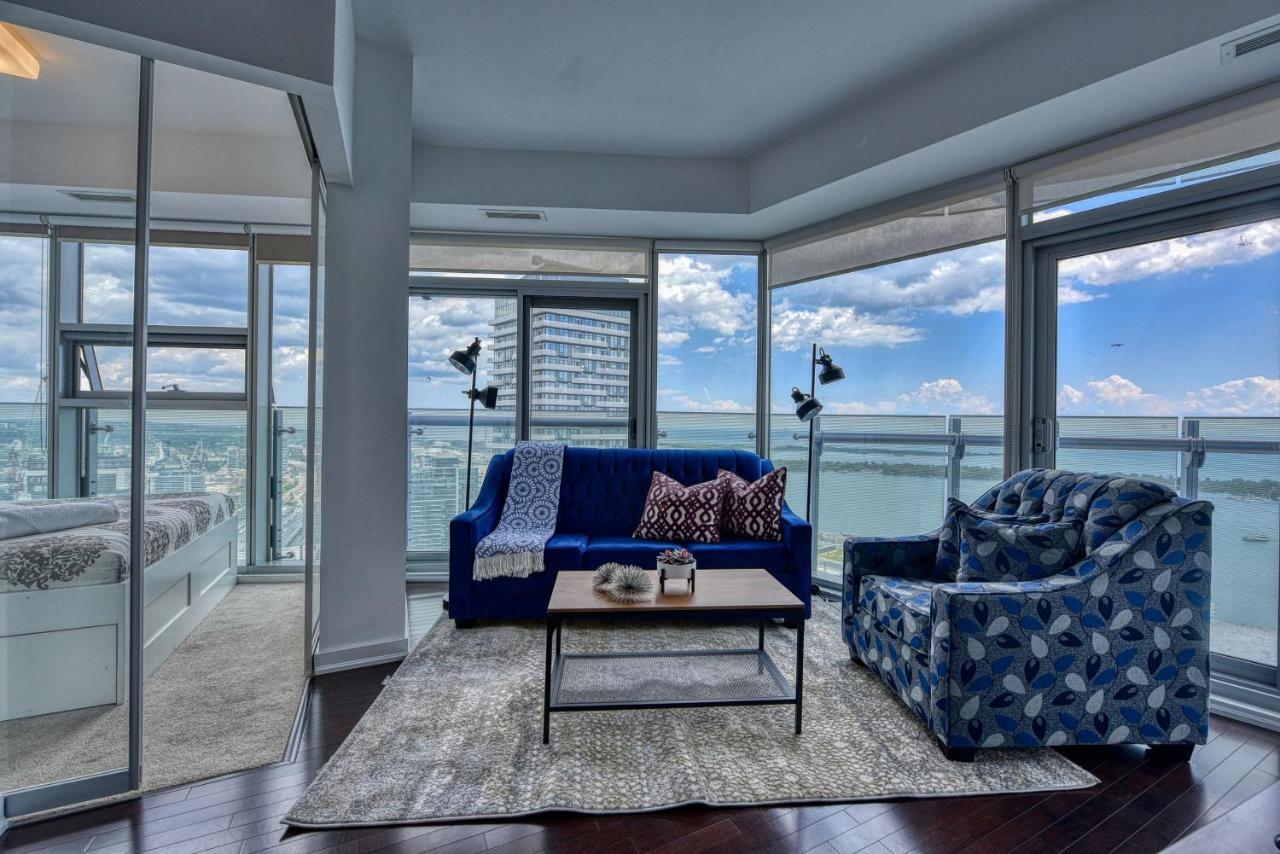 Apartment Sarkar - Entertainment District Toronto