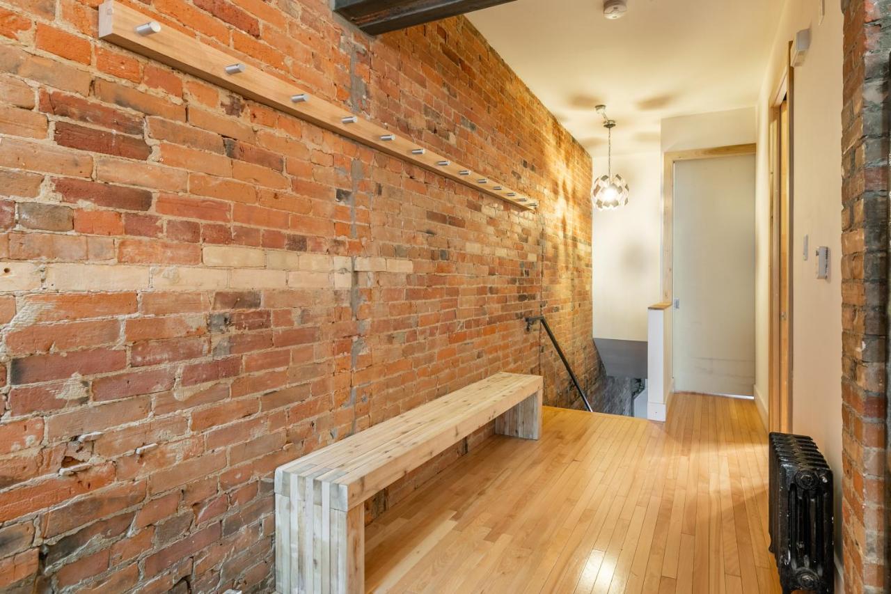 Gorgeous Park House W Parking On Queen West Apartment *